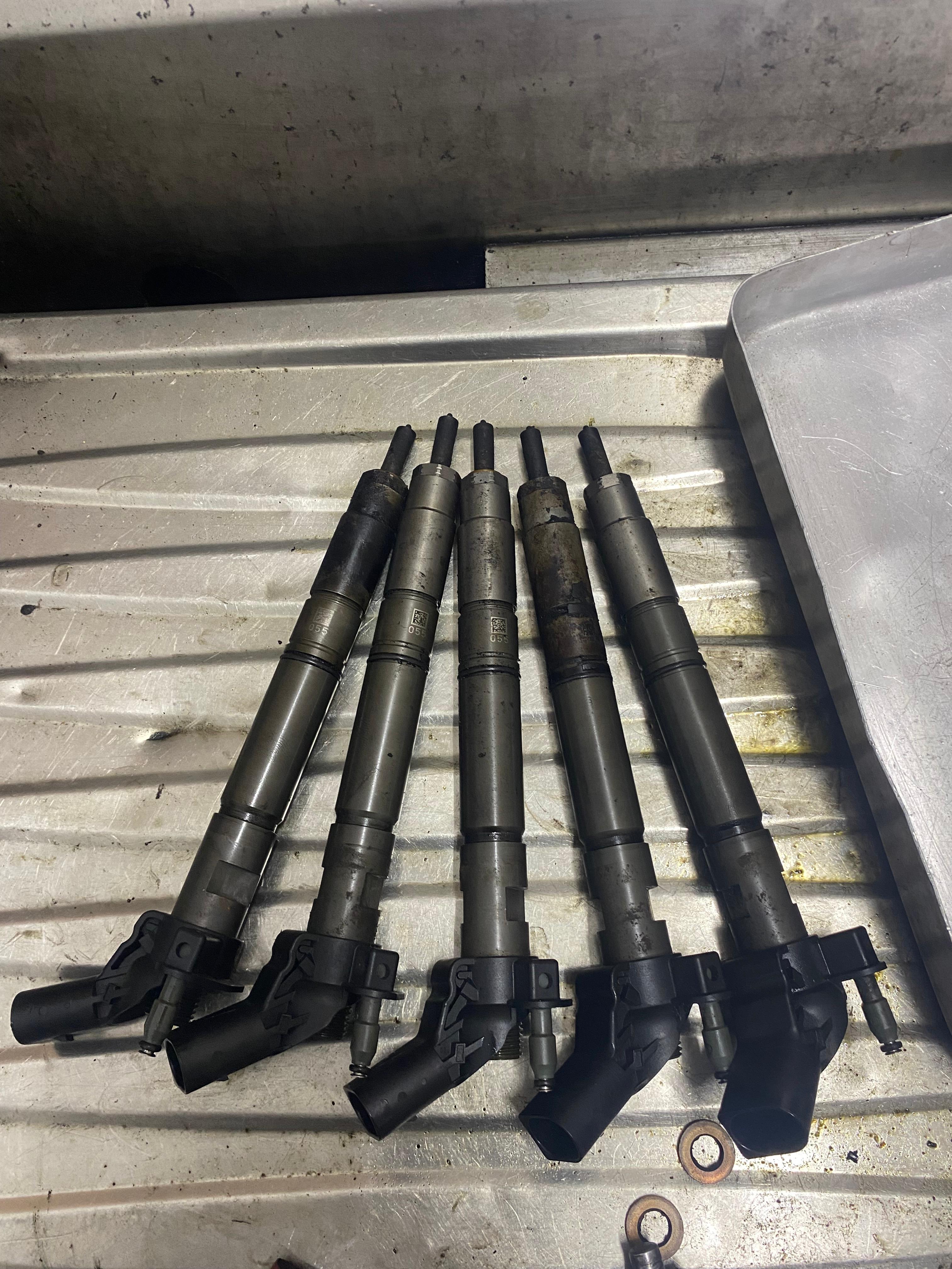 Common rail enjektör